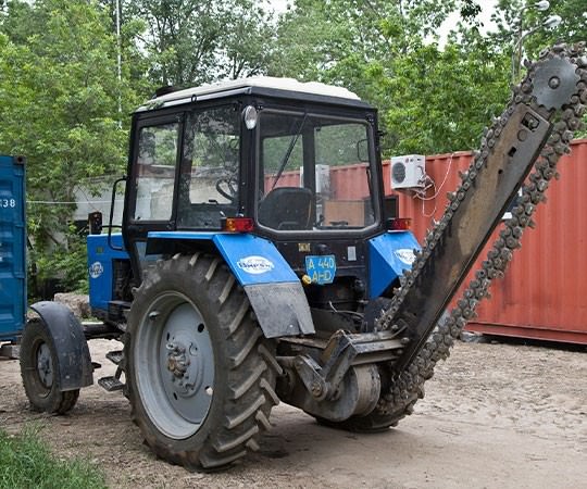 Траншеекопатель в аренду в Хабаровске и  Хабаровском крае